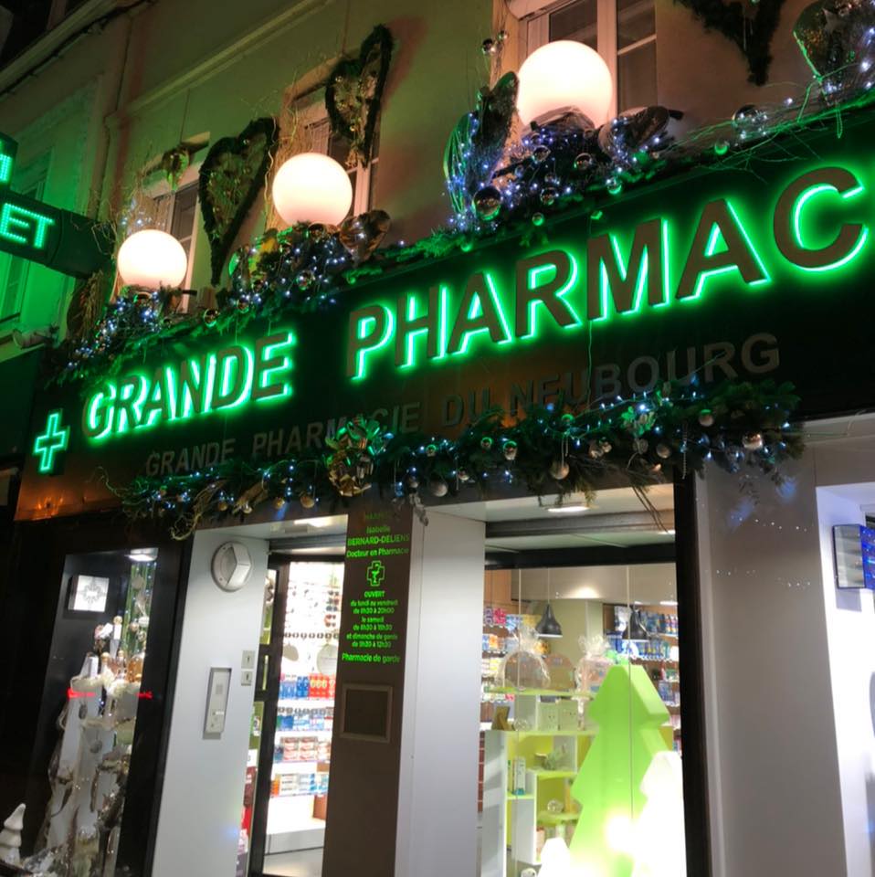 Enseigne Grande pharmacie Neubourg